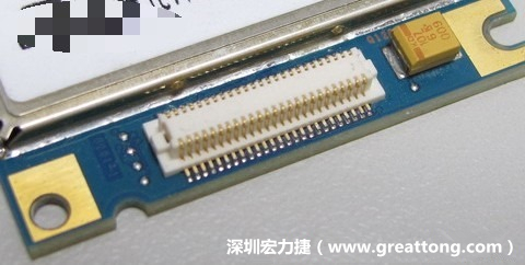 PCBA大講堂：板對板連接器下面裸銅設(shè)計(jì)，造成模組功能不良