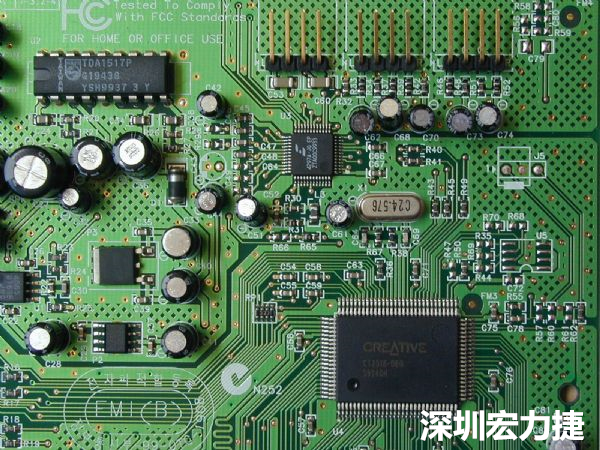 針對PCB區(qū)塊產(chǎn)生的EMI干擾問題，可使用EMI改善對策元件重點改善。