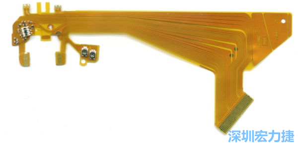 針對消費性電子產(chǎn)品的外型設(shè)計，F(xiàn)PC可以做任意形狀的適應(yīng)性線路設(shè)計。