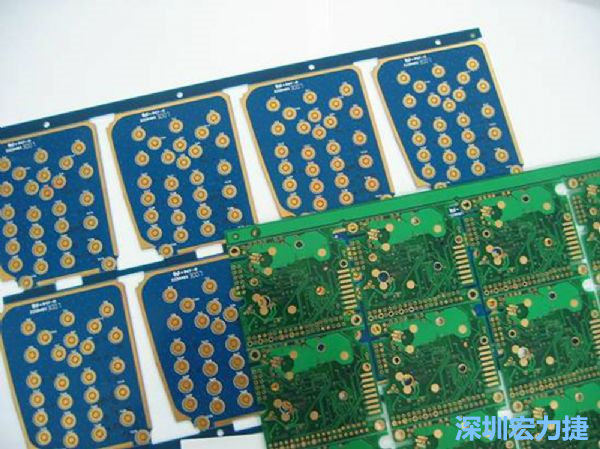 PBC與HDI等硬質(zhì)載板因應(yīng)不同構(gòu)型的結(jié)構(gòu)組裝需求，能做的彈性設(shè)計有限，必須搭配FPC軟板進(jìn)行整合設(shè)計。